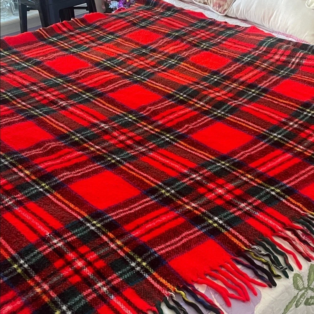 Cozy Red Tartan Blanket